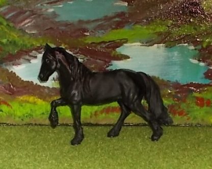 Fries paard 6  (zo groot als Schleich)