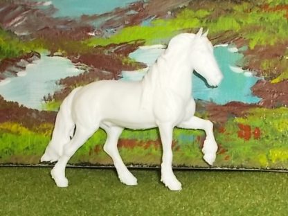 Witte Fries 7 (zo groot als Schleich)