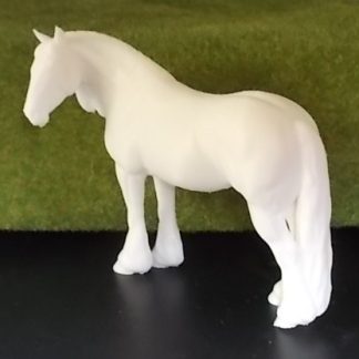 Paard 18 Tinker / Irish Cob  (zo groot als Schleich)